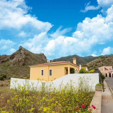 With Pool Holiday home Teno