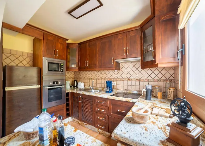 With Pool 펜션 Teno