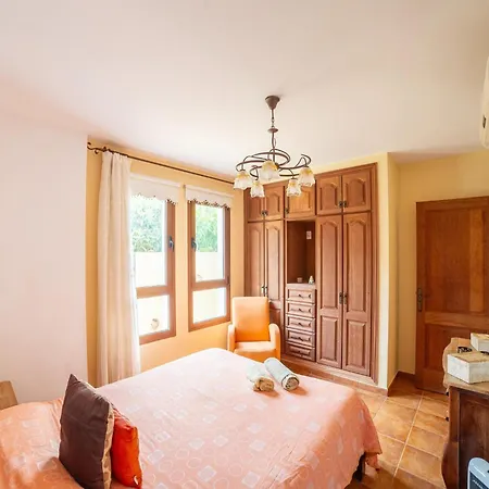 With Pool Prázdninový dům