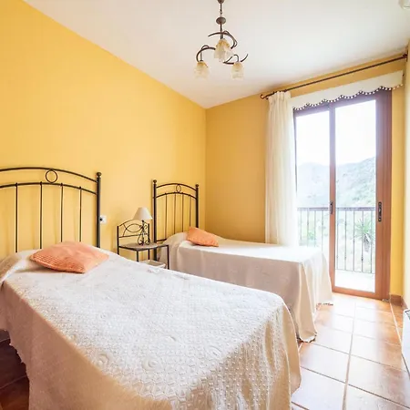 Nyaraló With Pool *