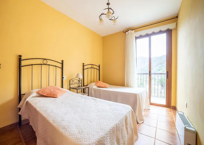 Сasa de vacaciones With Pool *